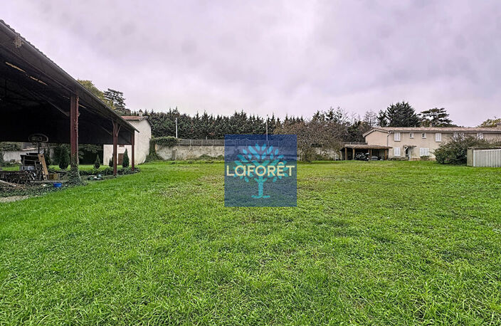 Brignais / Saint-Genis-Laval - Ensemble immobilier sur 2 500 m² de terrain — photo 2