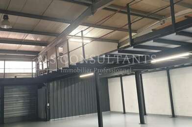 Local industriel  2850 €