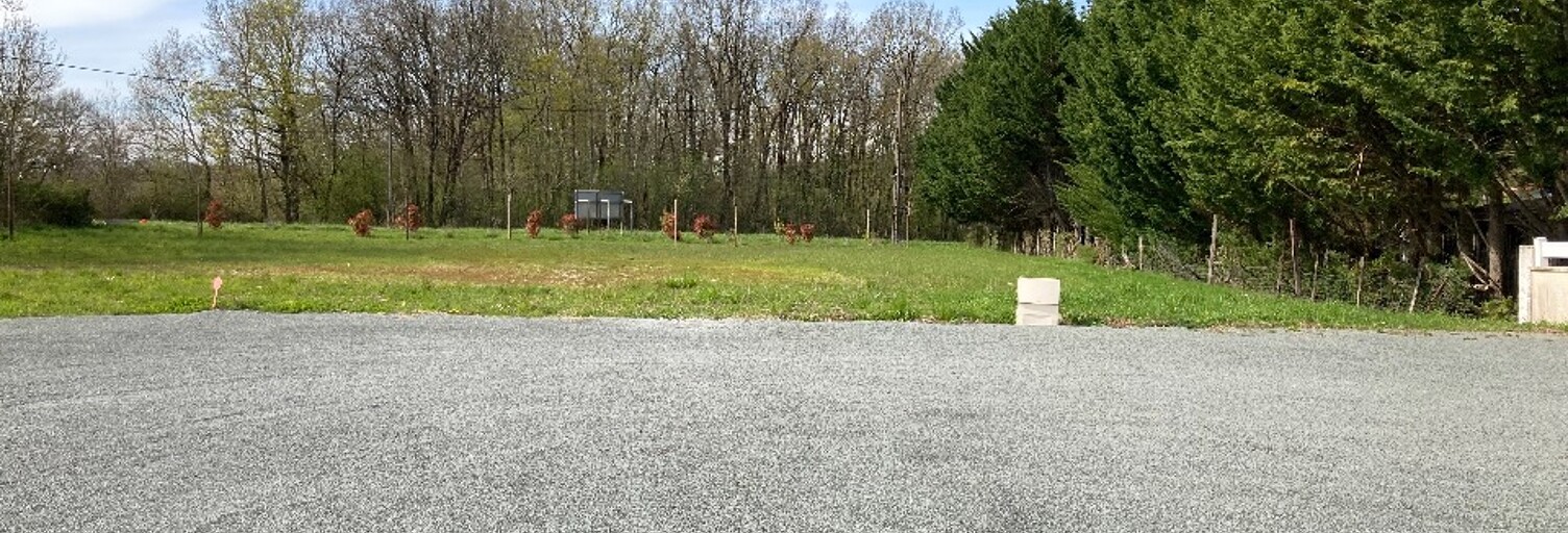 Terrain  1113 m² à vendre à Bussac-sur-Charente (17100)