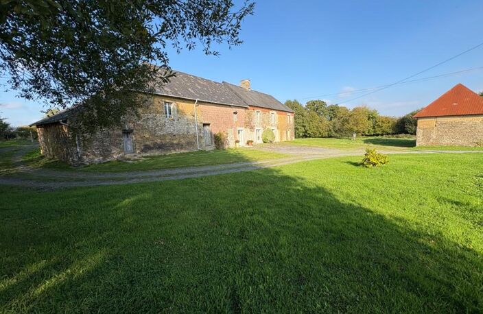 🏡 Ancien corps de ferme à Carantilly – charme, espace et potentiel réunis (50) — photo 2