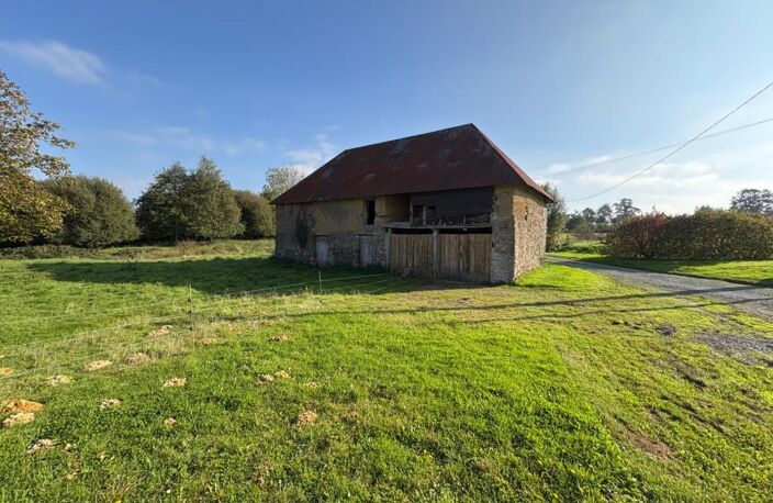 🏡 Ancien corps de ferme à Carantilly – charme, espace et potentiel réunis (50) — photo 3