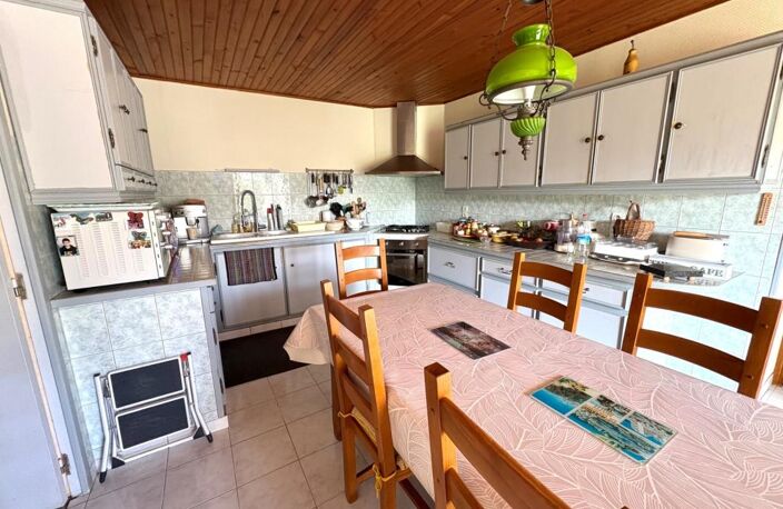 🏡 Ancien corps de ferme à Carantilly – charme, espace et potentiel réunis (50) — photo 4