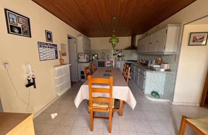 🏡 Ancien corps de ferme à Carantilly – charme, espace et potentiel réunis (50) — photo 5