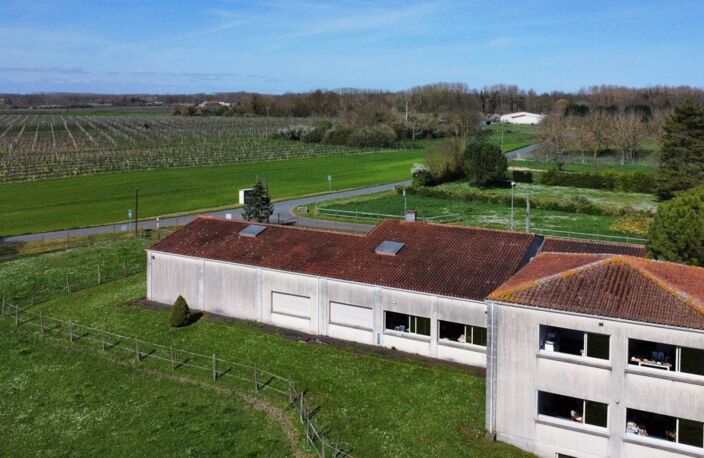 Maison à vendre 15 pièces MIGRON (17) — photo 2