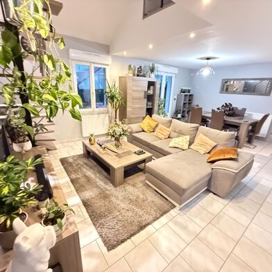 Maison 6 pièces 242000 €