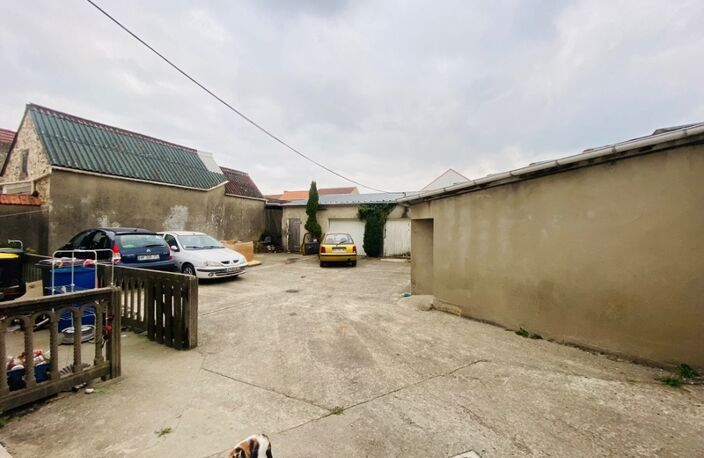 Immeuble à vendre Proche de MARQUISE (62) – 4 appartements + garages – Rinxent (gare Rinxent/Marquise à proximité immédiate) — photo 2