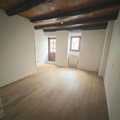 Maison 3 pièces 550 €