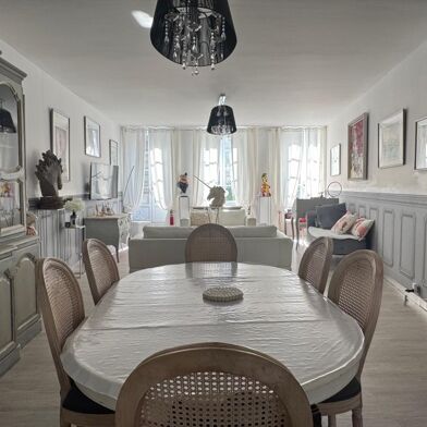 Appartement 4 pièces 470250 €