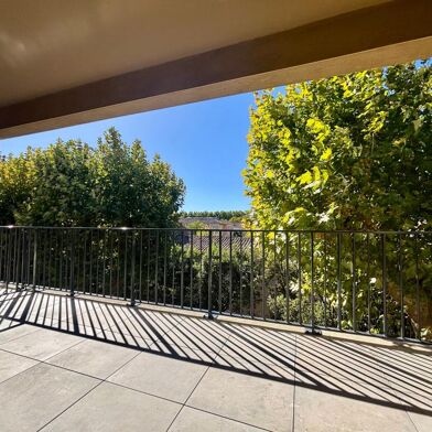 Appartement 3 pièces 263700 €