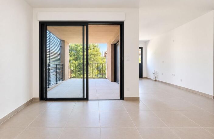 Appartement T3 neuf avec terrasse et parking — photo 2