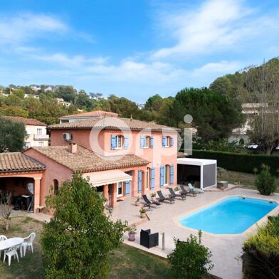 Maison 6 pièces 810000 €