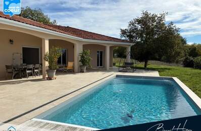 Maison contemporaine T5 avec piscine sur 2966m² de terrain — photo du bien