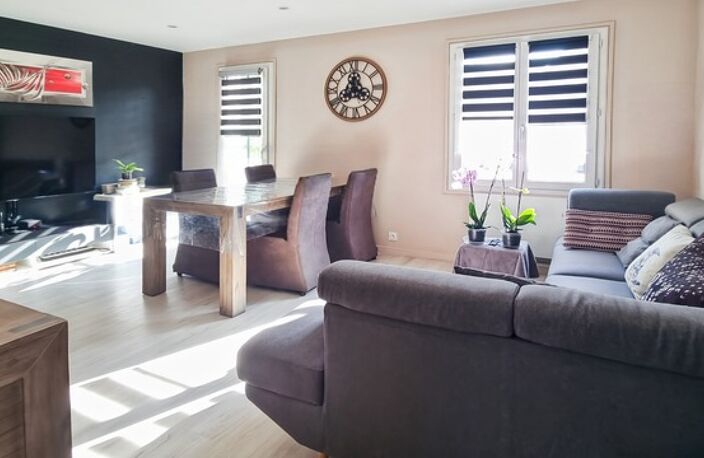 Maison à vendre 4 pièces JOUY LE MOUTIER (95) — photo 2