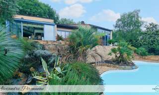 Maison 9 Pièces 307 m² à vendre à Fontenay-le-Comte (85200)