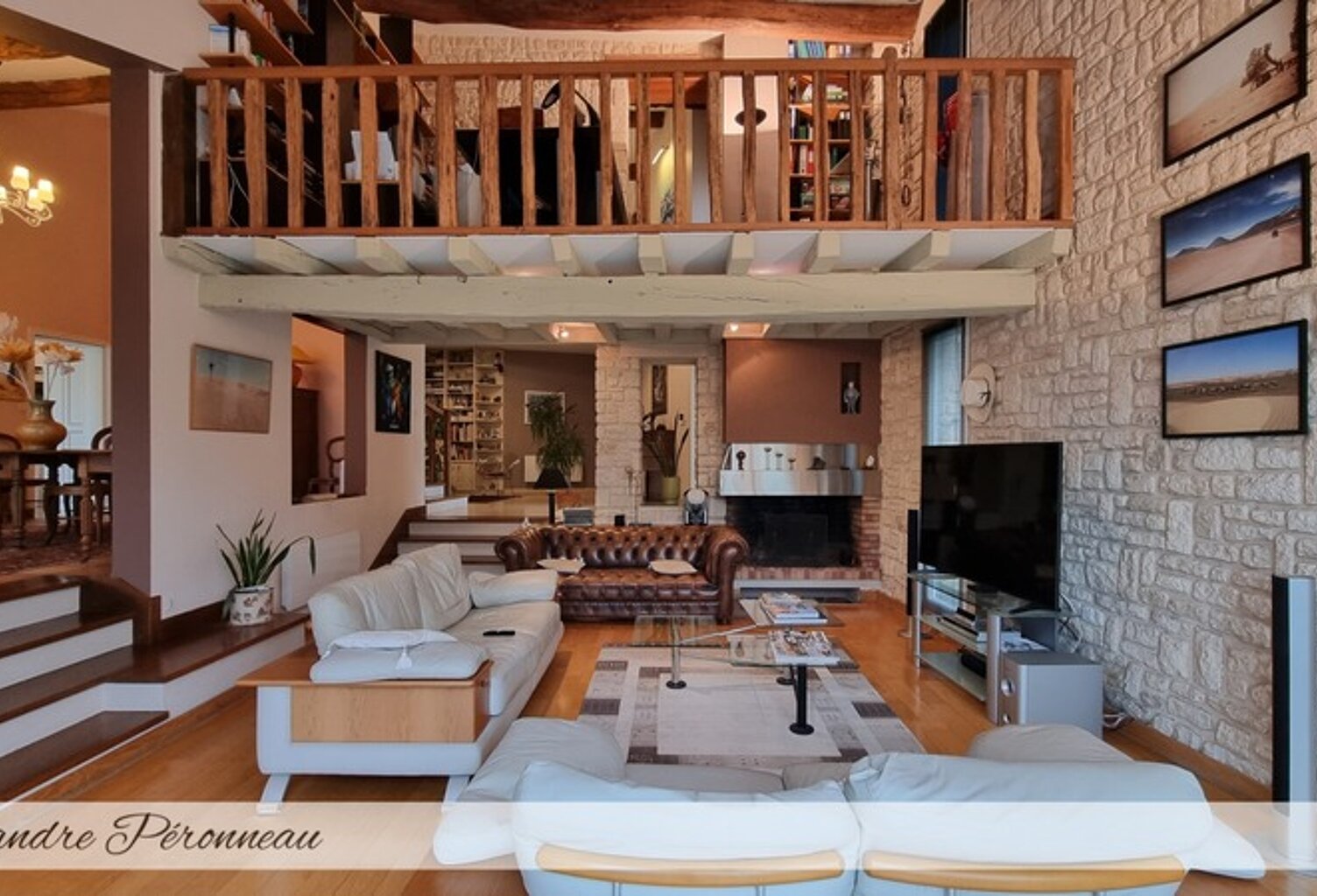 Dpt Vendée (85), à vendre FONTENAY LE COMTE maison d'architecte P9 de 307 m² - Terrain de 4000 m² — photo 1