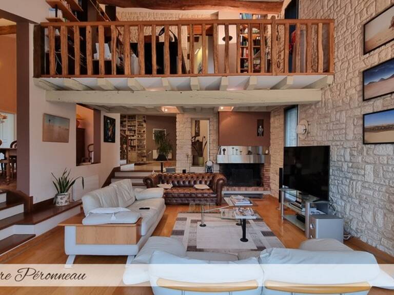Dpt Vendée (85), à vendre FONTENAY LE COMTE maison d'architecte P9 de 307 m² - Terrain de 4000 m² — photo 1