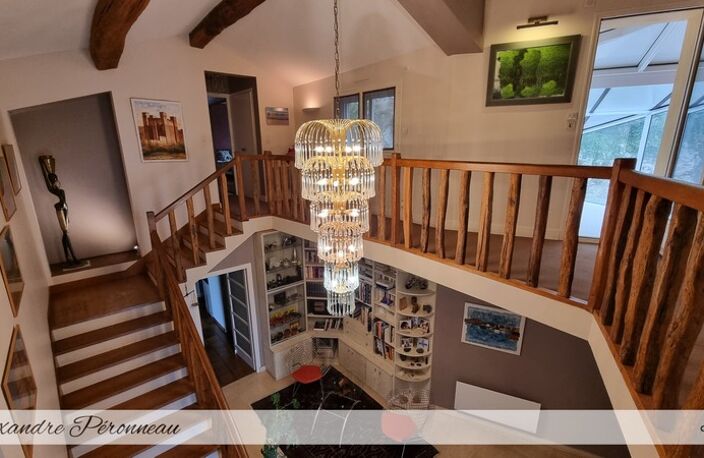 Dpt Vendée (85), à vendre FONTENAY LE COMTE maison d'architecte P9 de 307 m² - Terrain de 4000 m² — photo 3
