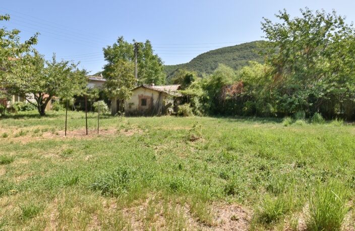 Digne-les-Bains – Quartier des Arches – Terrain plat constructible de 528 m² — photo 5