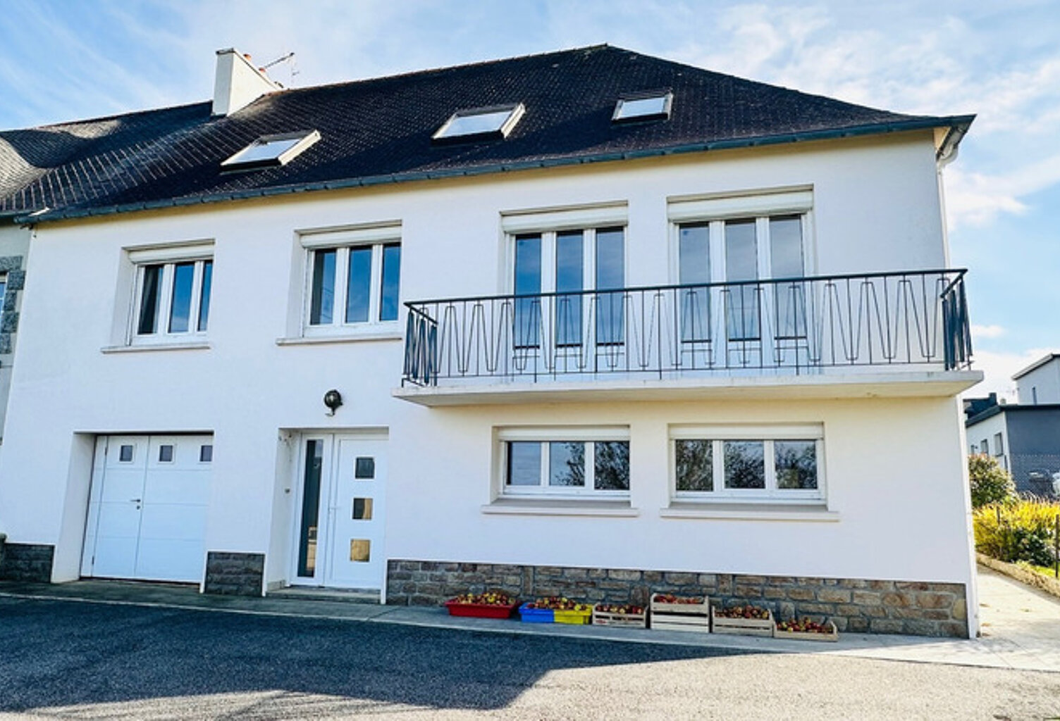 LANVEOC – Magnifique maison traditionnelle avec vue panoramique sur la rade de Brest, à proximité du port — photo 1