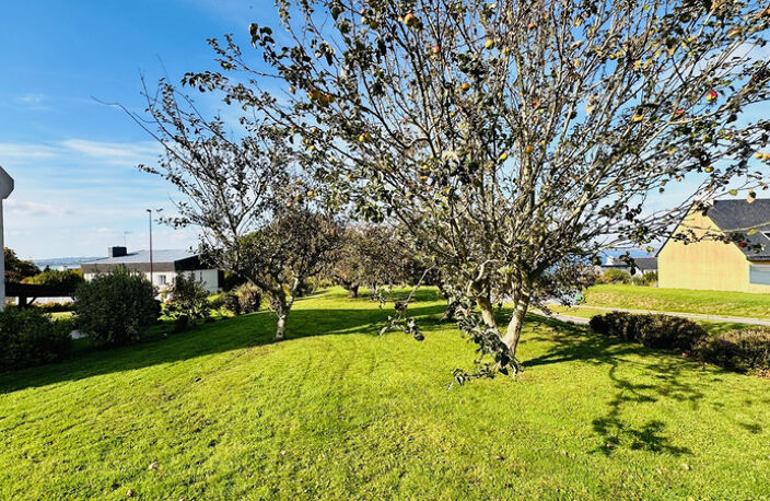 LANVEOC – Magnifique maison traditionnelle avec vue panoramique sur la rade de Brest, à proximité du port — photo 4