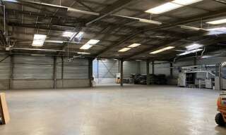 Immeuble  2380 m² à louer à Villefranche-sur-Saône (69400)