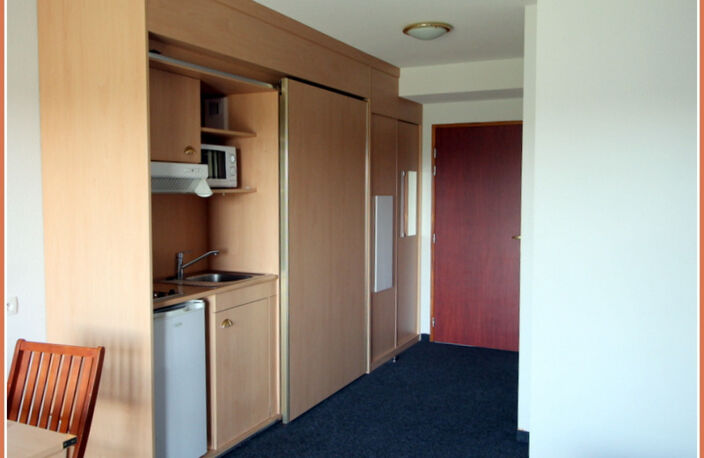 Dpt Ille et Vilaine (35), à vendre à BRUZ appartement T2 en Duplex en résidence sécurisée — photo 2