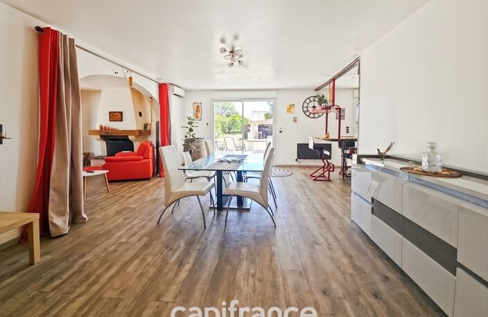 A Saint-André-de-Cubzac, maison familiale avec fort potentiel, dépendance de 85m², terrain de 4496m², 4 chambres — photo 2
