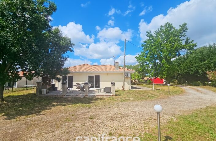 A Saint-André-de-Cubzac, maison familiale avec fort potentiel, dépendance de 85m², terrain de 4496m², 4 chambres — photo 3