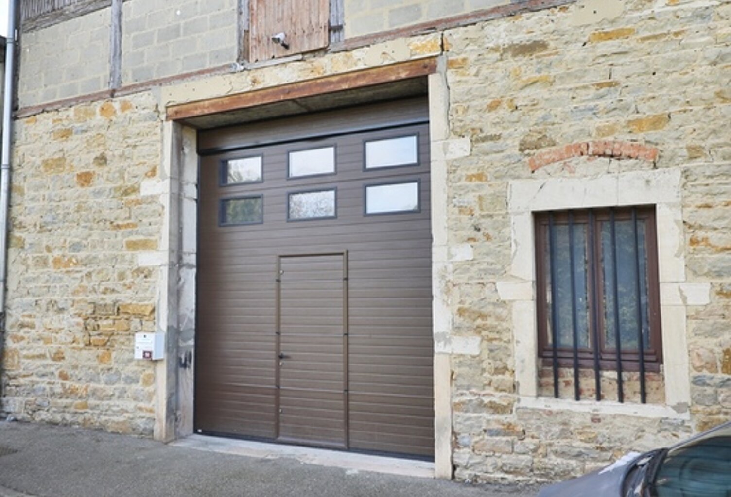 Maison à vendre 7 pièces proche de MONTREVEL EN BRESSE (01) — photo 1