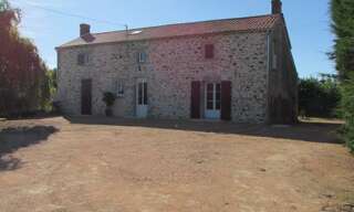 Maison 7 Pièces 164 m² à louer à Argenton-les-Vallées (79150)