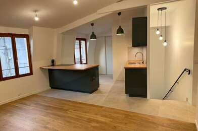 Appartement 4 pièces 2270 €