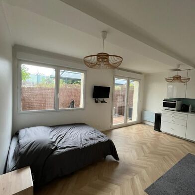 Appartement 1 pièces 890 €