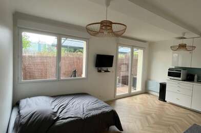 Appartement 1 pièces 890 €