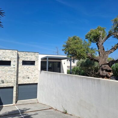 Maison 5 pièces 2000 €