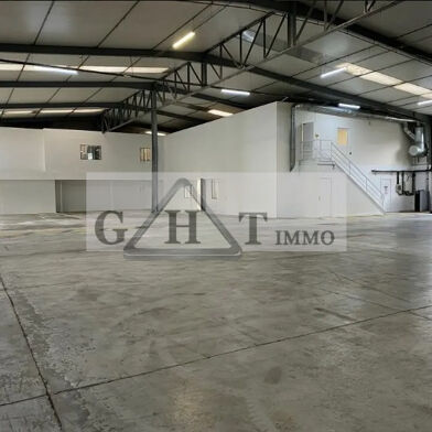 Local industriel  1445000 €