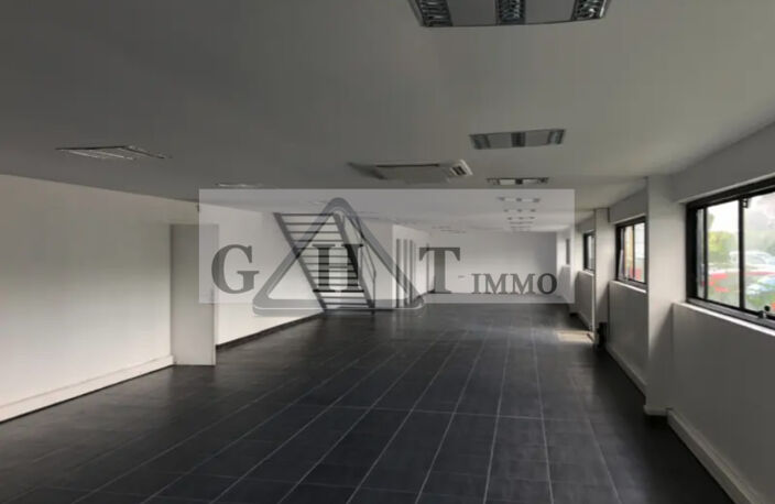 LOCAL D'ACTIVITÉS A VENDRE 1200m2 ARGENTEUIL — photo 3