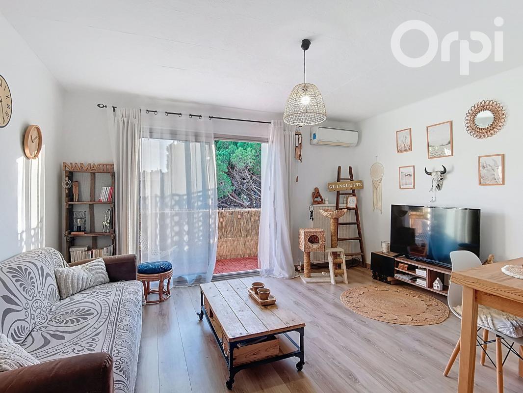 Appartement t3 en dernier étage à vendre au centre ville du Pradet avec parking privatif et balcon Sud