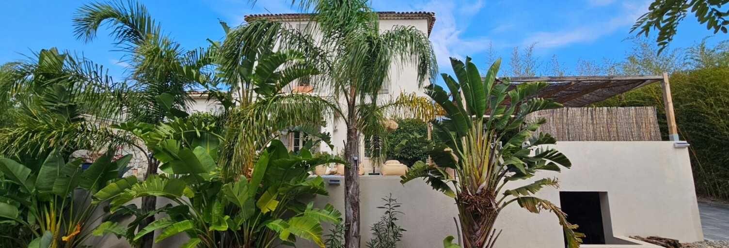 Maison 10 Pièces 305 m² à vendre à Sanary-sur-Mer (83110)