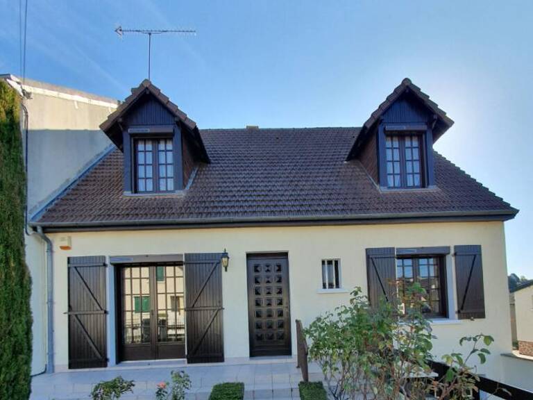 Maison  5 pièce(s) 118 m2 4 chambres s/sol jardin 770 m2 — photo 1