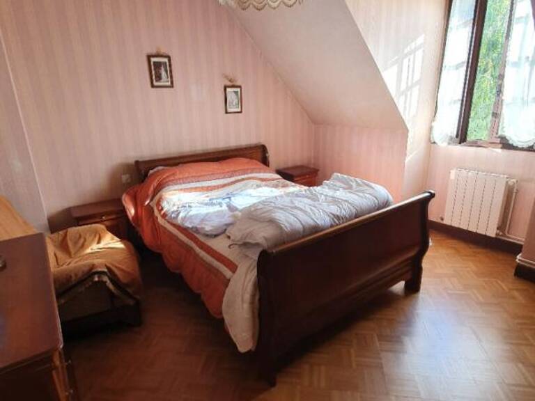 Maison  5 pièce(s) 118 m2 4 chambres s/sol jardin 770 m2 — photo 1