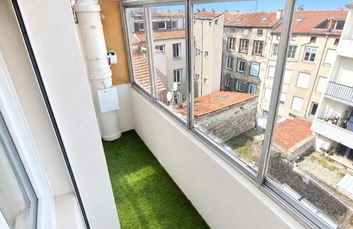 Location appartement 3 pièces 60 m² à Saint-Étienne (42000) — photo 2