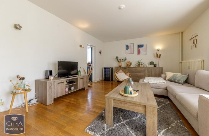 Vente appartement 4 pièces 82 m² Châteauroux (36000) — photo 3