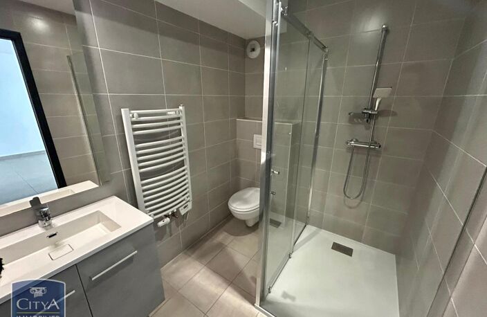 Location appartement 1 pièce 28 m² à Cholet (49300) — photo 5