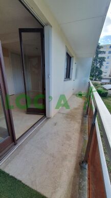 Appartement F1 de 35 m² avec Balcon et place de Parking, au Calme 