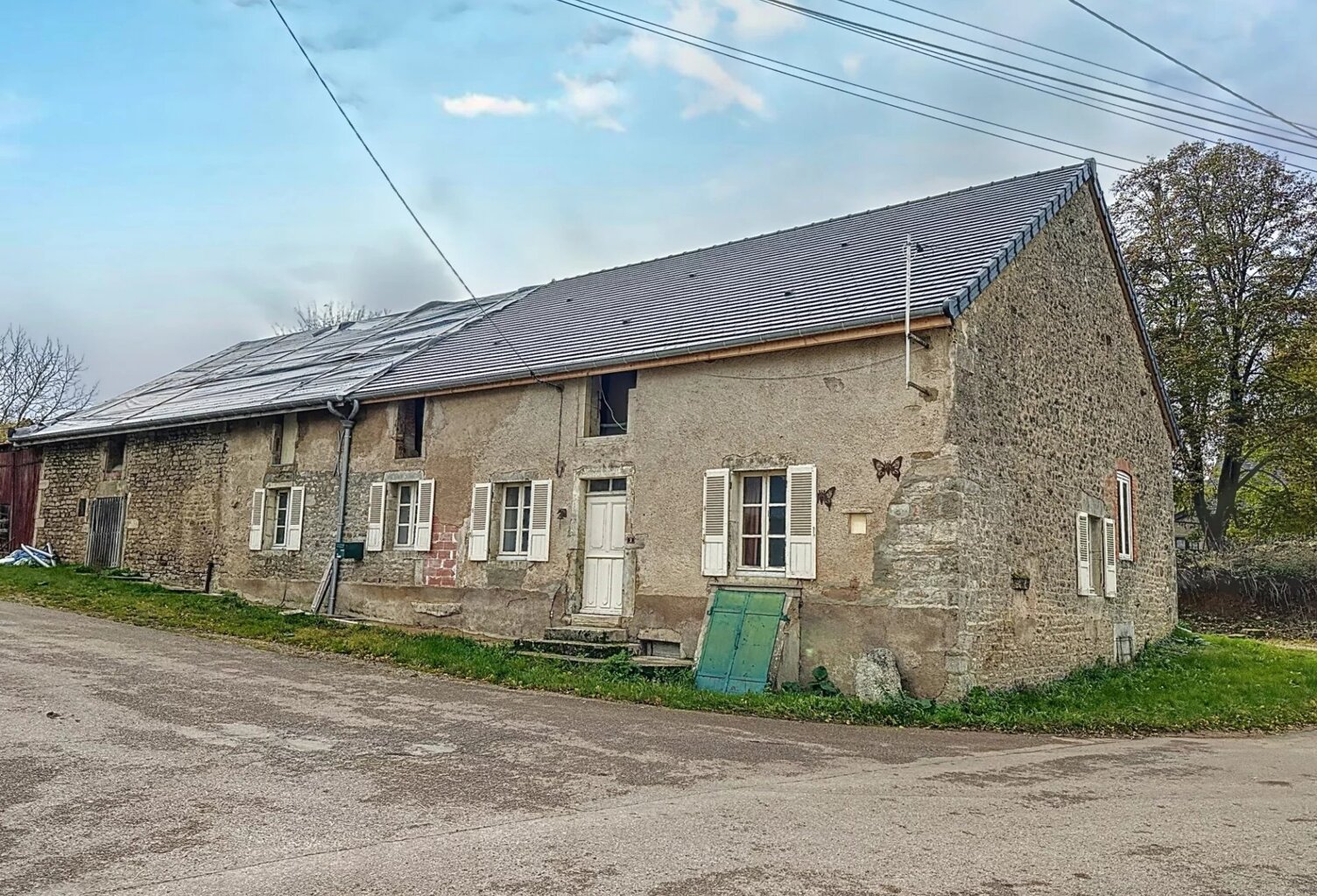 auxois sud, belle longère en cours de rénovation — photo 1