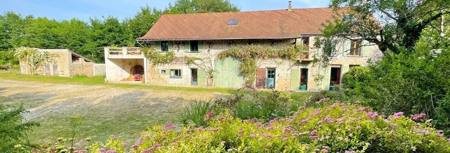 Maison 10 Pièces 309 m² à vendre à Saint-Léger-Vauban (89630)