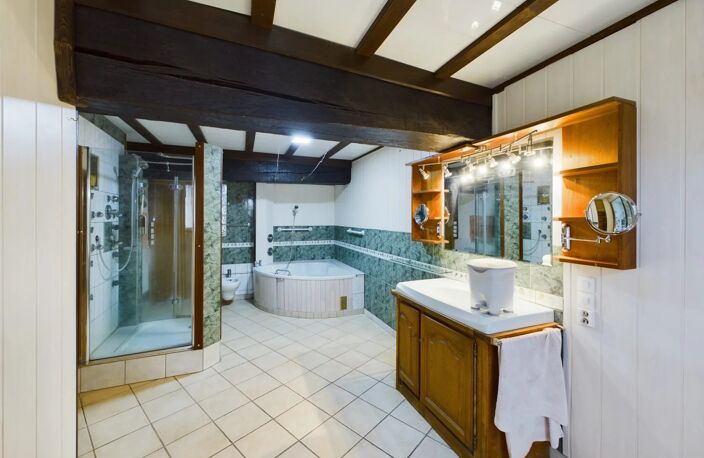SAULIEU : Grande maison sur deux niveaux, au calme — photo 5