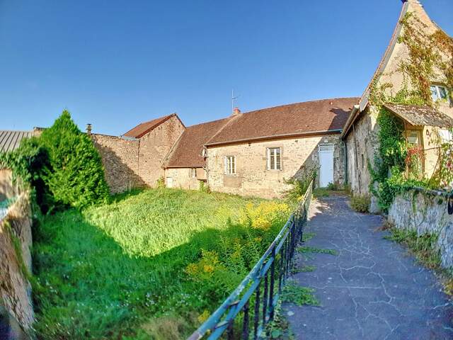 En exclusivité à SAULIEU : immeuble centre ville — photo du bien