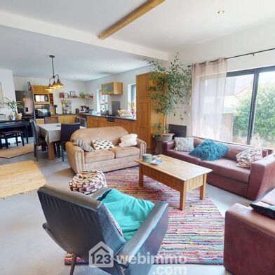 Maison 5 pièces 371800 €