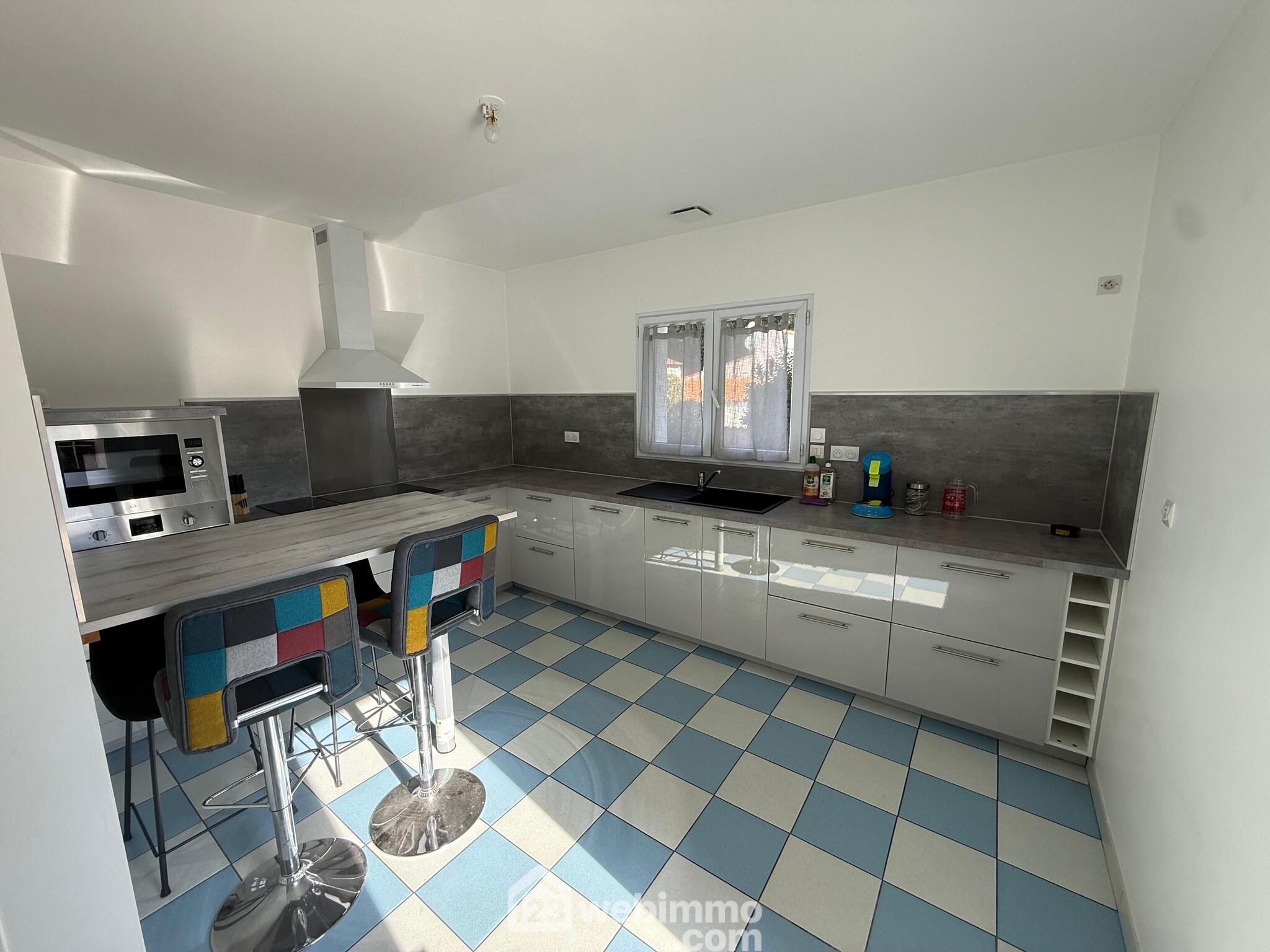 Photo Demeure - 217m² - Longeville Sur Mer image 3/4